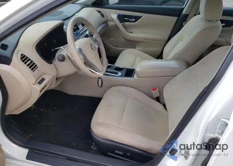 2015 Nissan Altima 2.5 z USA, uszkodzony, nr VIN 1N4AL3AP1FC492141